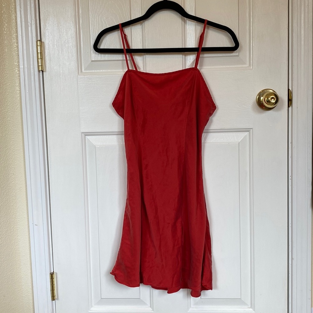 90’s Victoria’s Secret 100% silk chemise